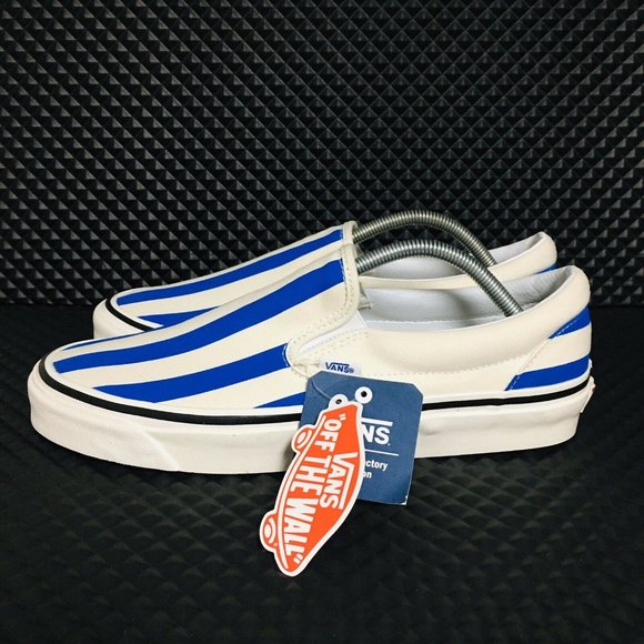 *NEW* Vans Classic Slip On Canvas Men’s Sneakers - Picture 4 of 8